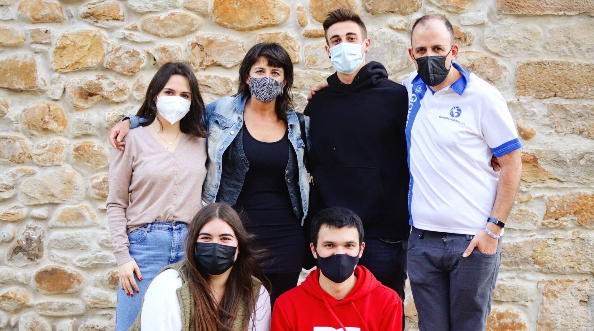 Xabier Orbegozo eta Amalur Arbelaiz Ataun Irratiko lagunekin 20210329