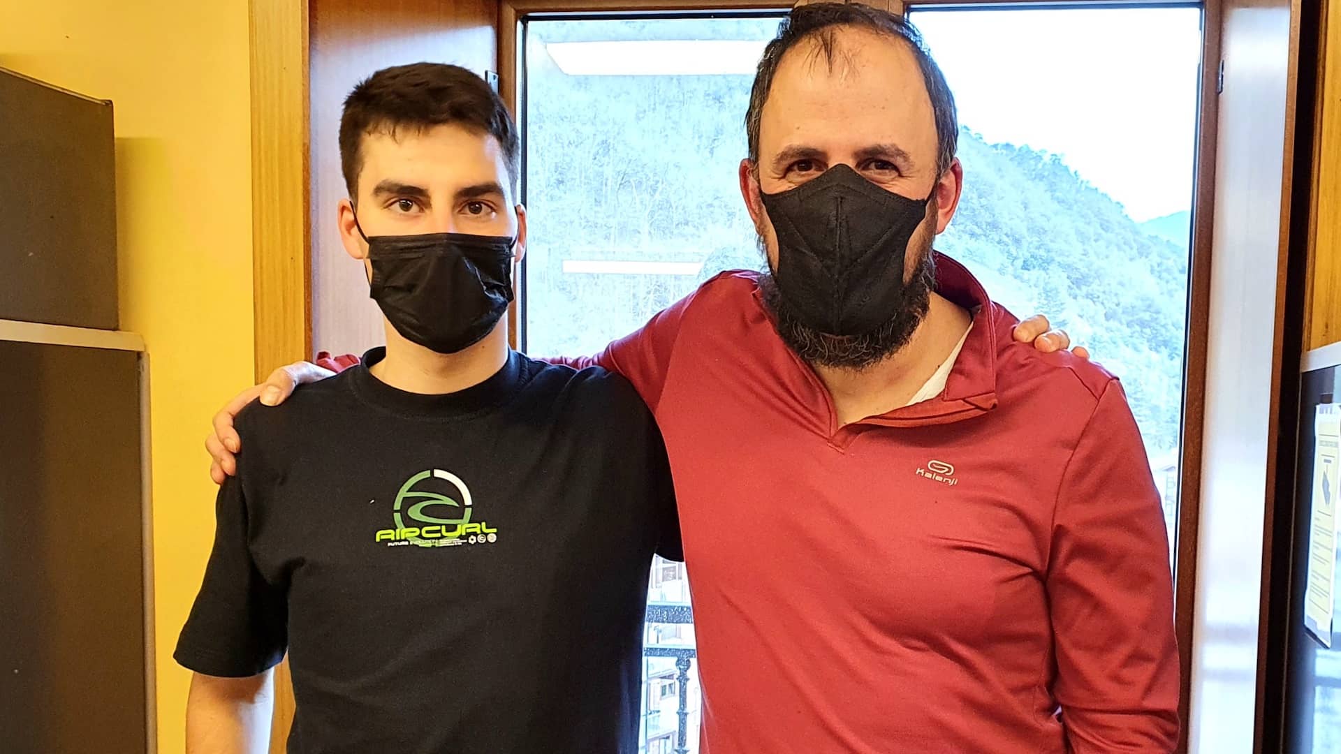 Aitor Garmendia eta Gorka Santesteban Ataun Irratiaren estudioan 20220401