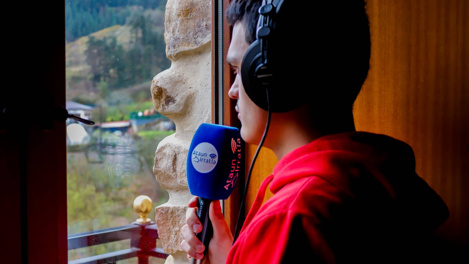 Ioar Aizpurua Ataun Irratiaren estudioan 20210314