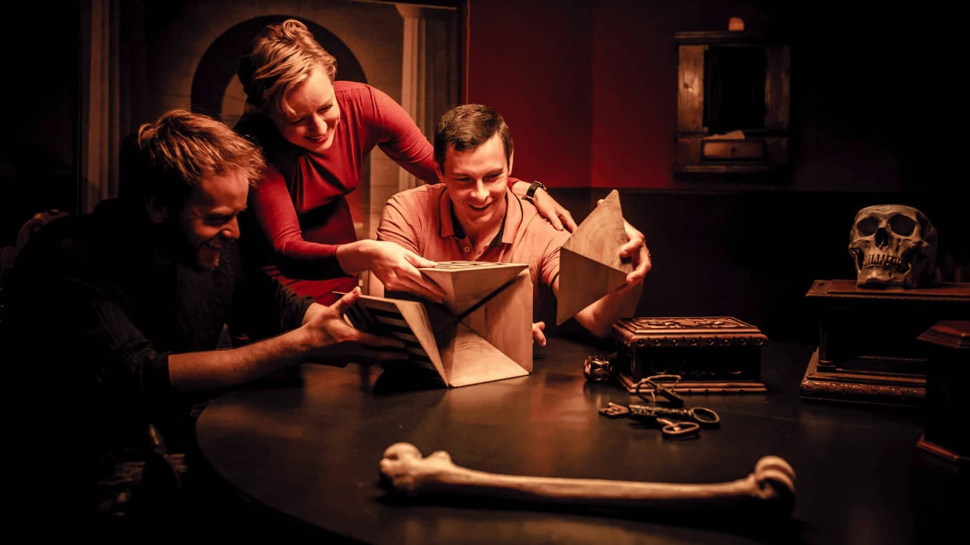 Lagun batzuk Escape Room batean 20230306