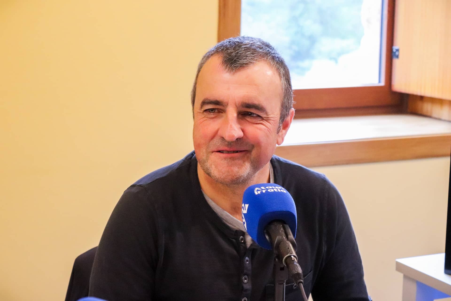 Martin Aramendi Ataun Irratiaren estudioan 1 20241019