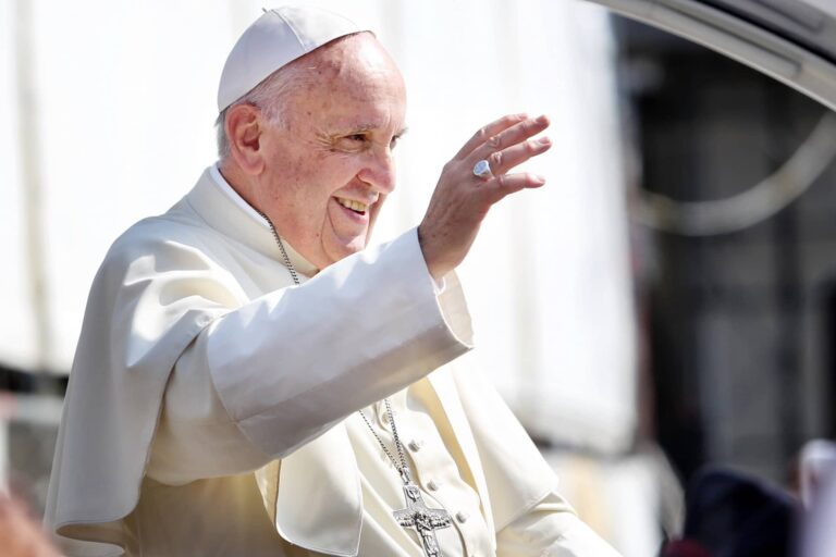 Jorge Mario Bergoglio (Darkest) 20160120
