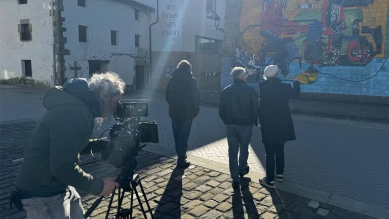 Akelarre musika taldea dokumental bat grabatzen (Akelarre Musika Taldea) 20250617