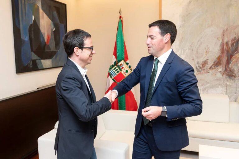 Pello Otxandiano eta Imanol Pradales (EH Bildu) 20250414