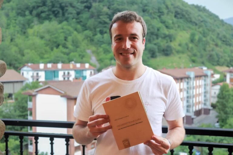 Mikel Urdangarin filosofo beasaindarra 20250615