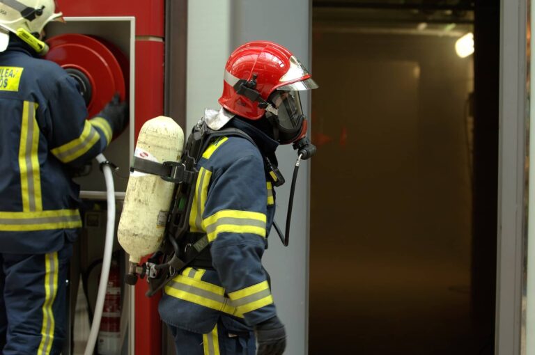 Suhiltzaile bat sute batean lanean (Mikel Arrazola) 20070608